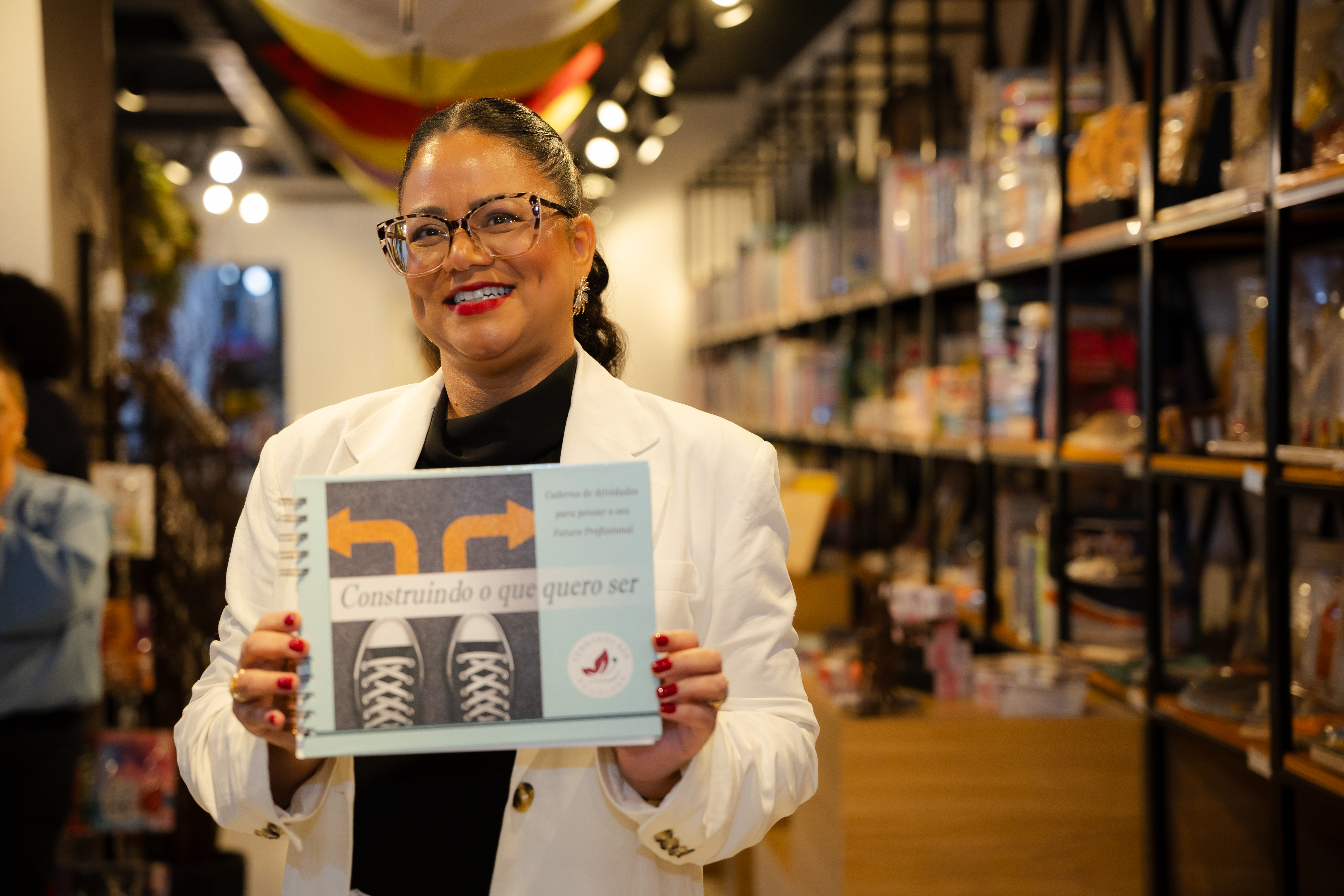 Fernanda Ker sorrindo